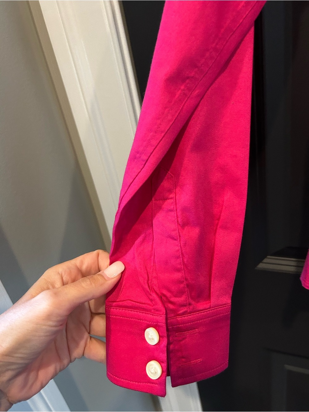 Banana Republic Fuchsia Collared Shirt - Picture 6 of 7